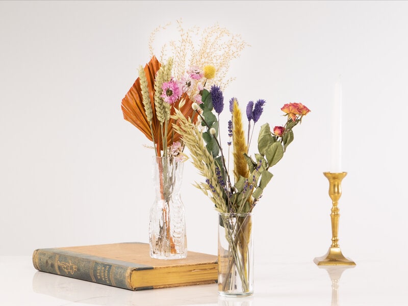 Läs mer om BloomPosy Pastel Bukett med Torkade Blommor