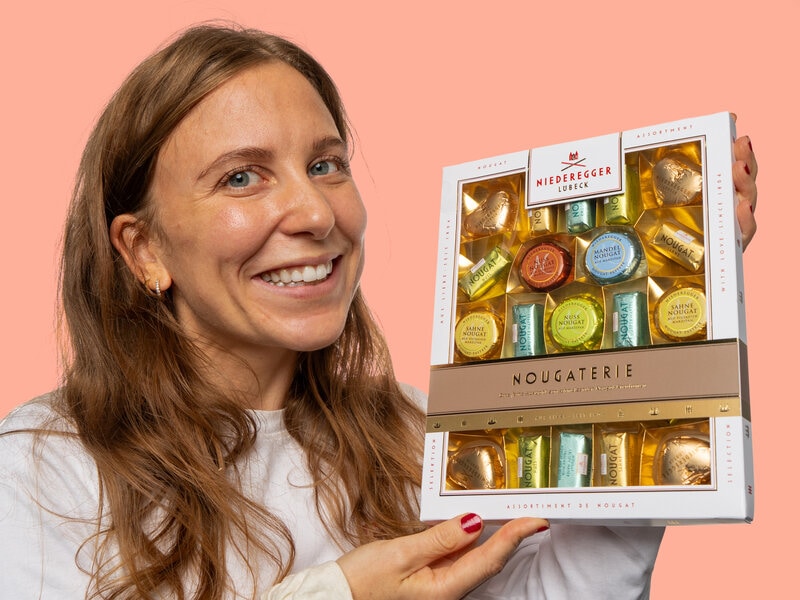 Läs mer om Presentask med Nougat - Niederegger