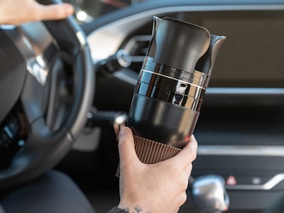 praktisk mugghållare