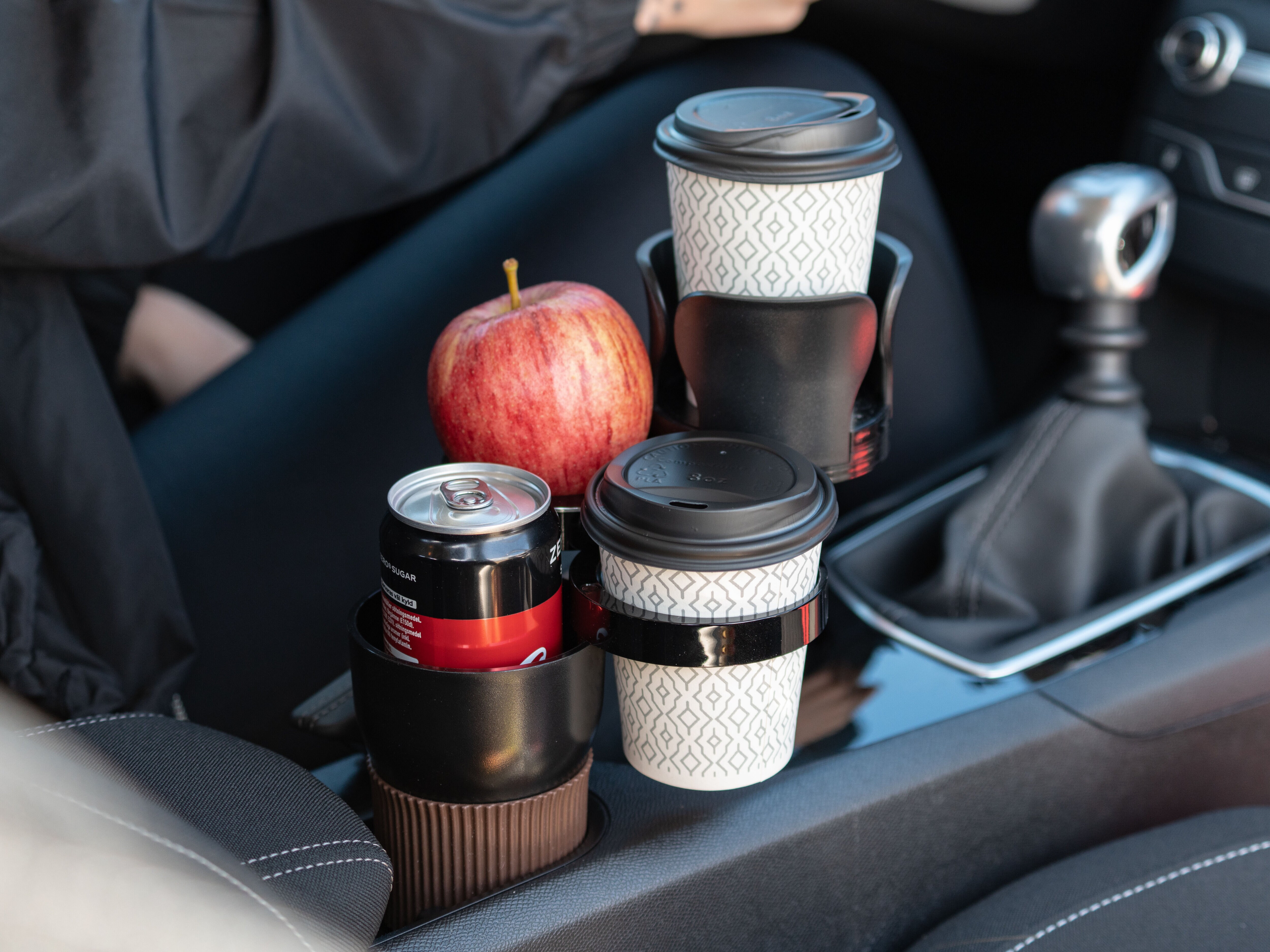 Multi-mugghållare till Bilen