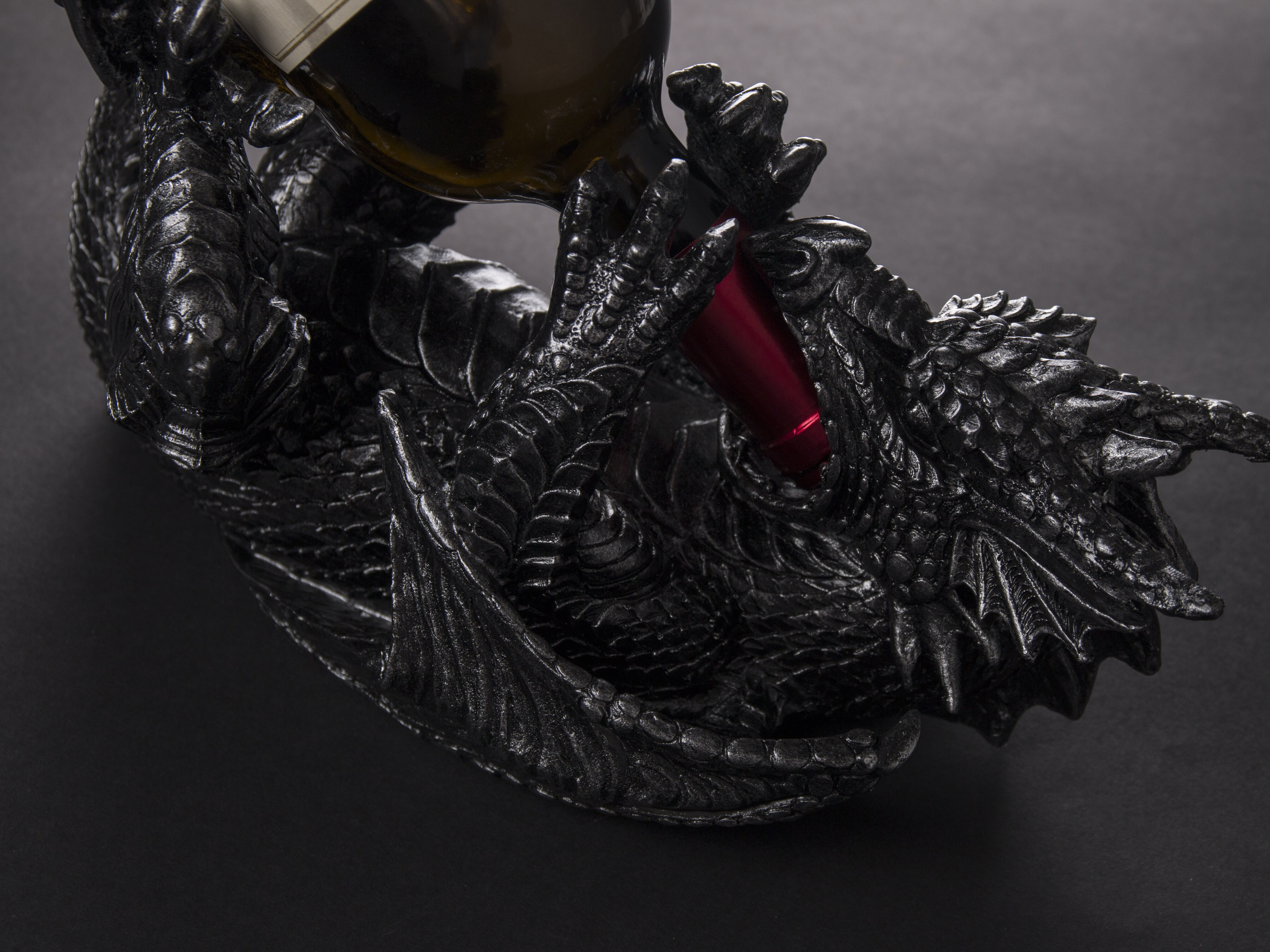 Guzzlers Vinställ Drake