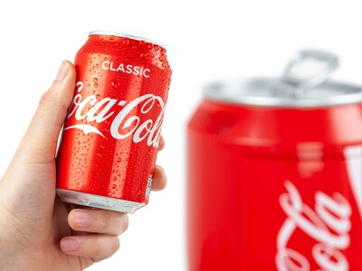Coca Cola Mini Kühlschrank in Dosenform, Zum Kühlen & Wärmen, Funktionsfähig