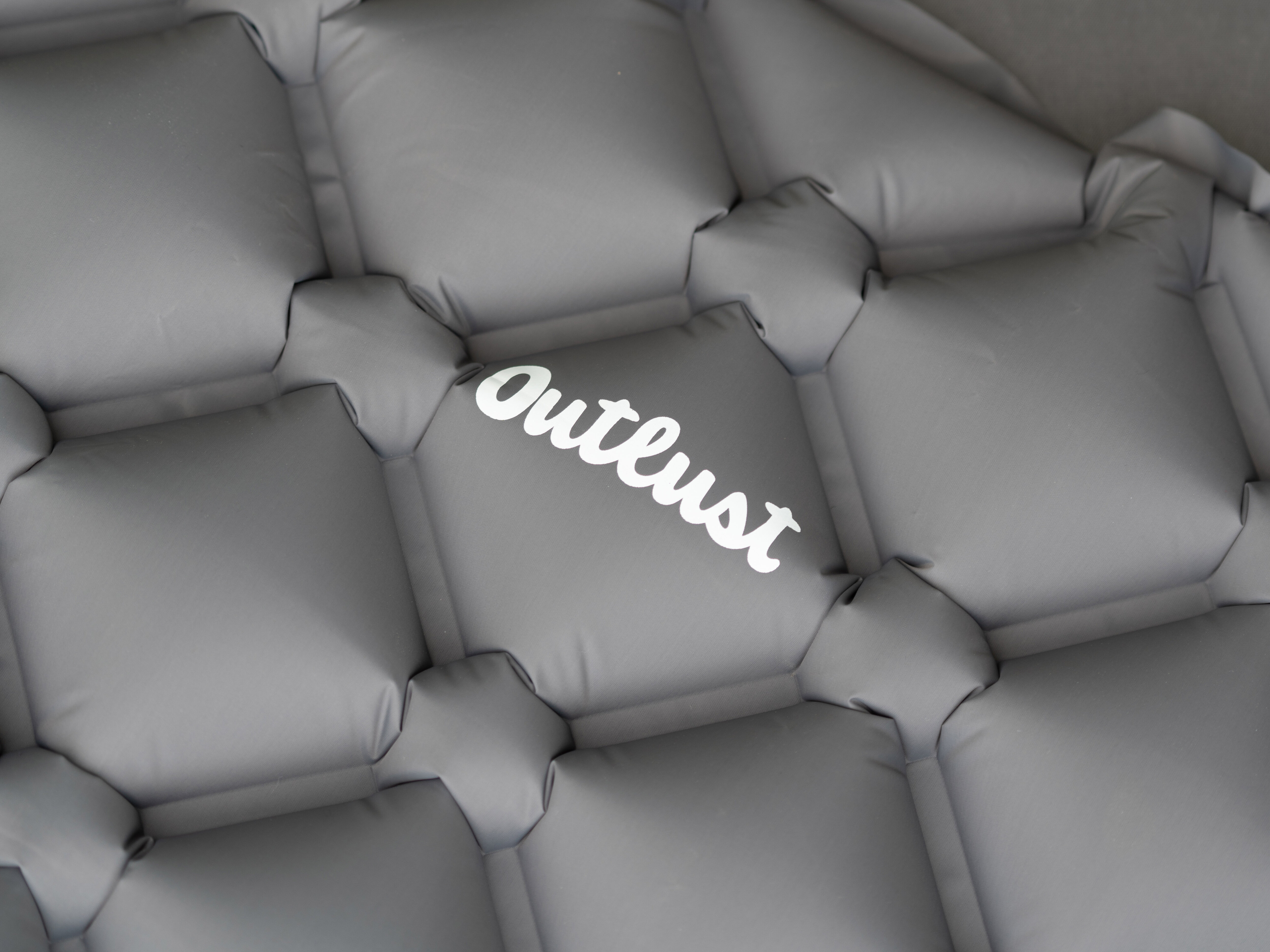 Puhallettava makuualusta