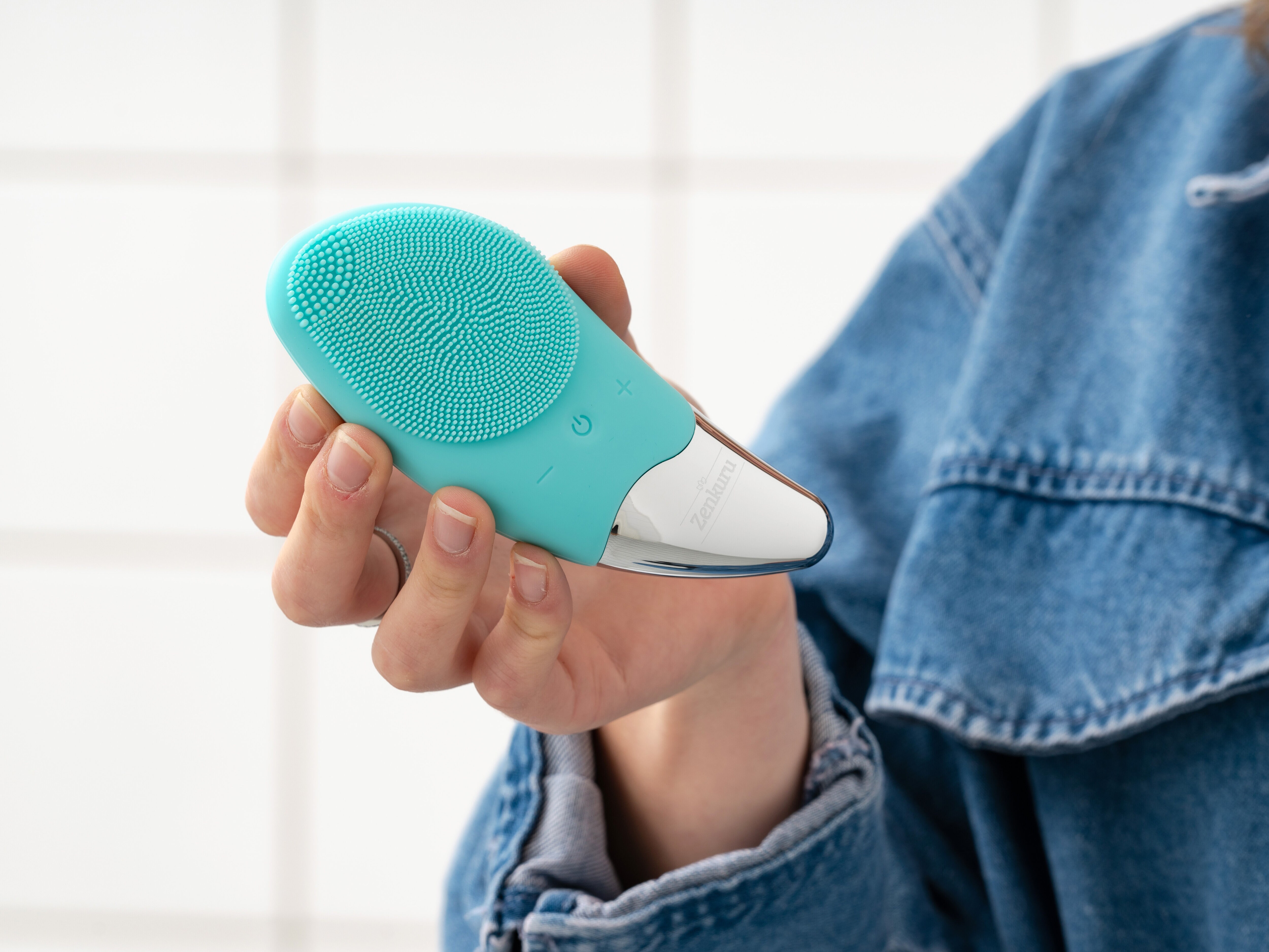 vibrierende Gesichtsbürste