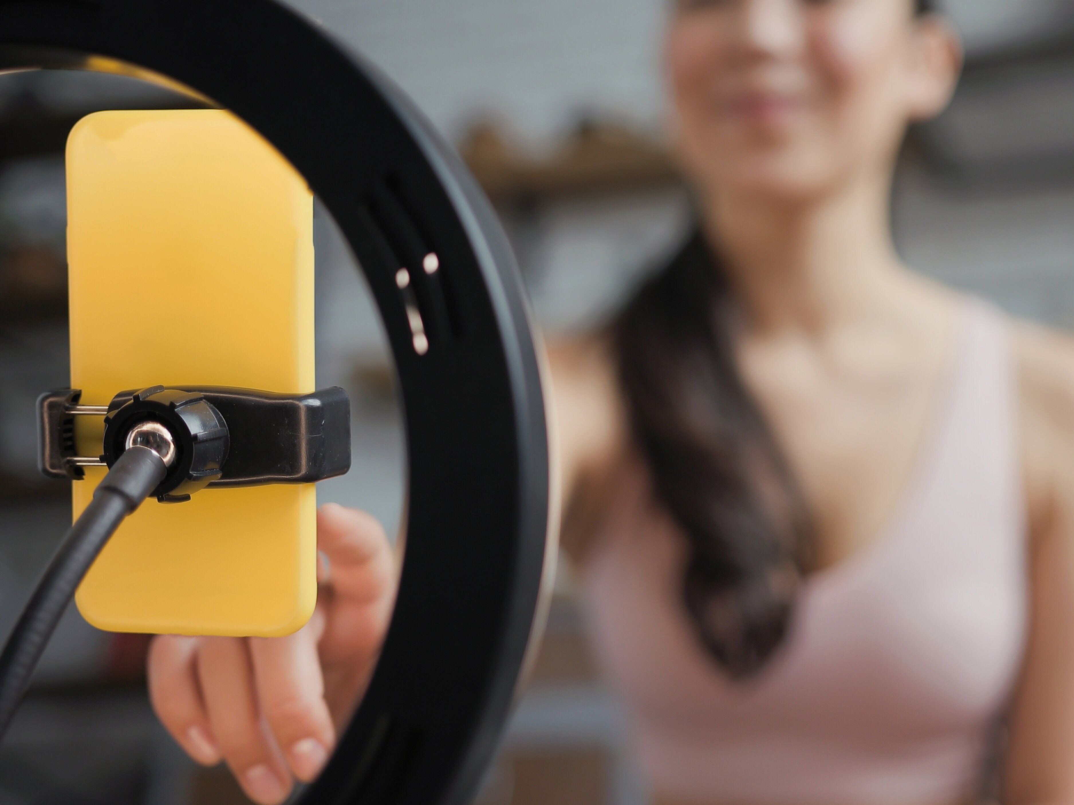 Selfie-lamppu matkapuhelintelineellä