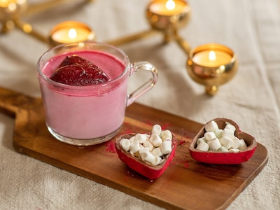 Chokoladebombehjerter til Varm Chokolade