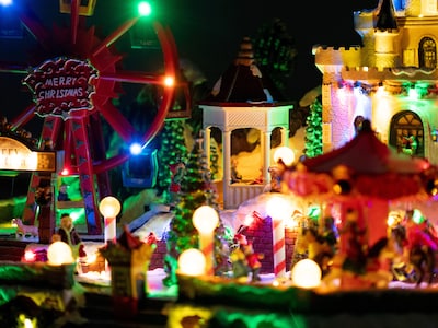 Weihnachtsdorf mit Beleuchtung - Weihnachtsmarkt