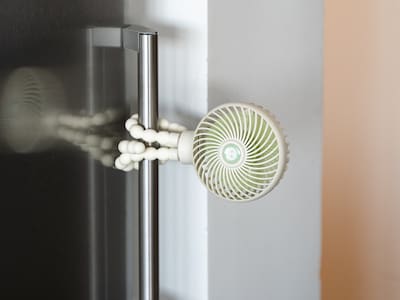 Fläkt med justerbara ben