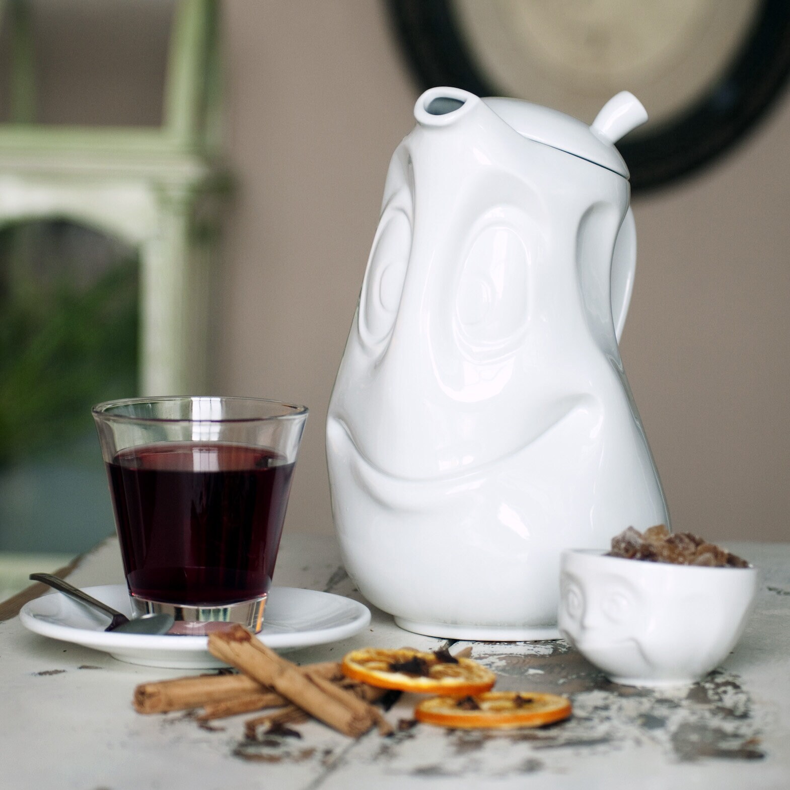 Kanne mit Gesicht - Tassen