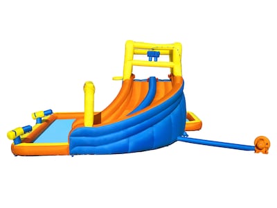 hoppeslott med vann til hagen