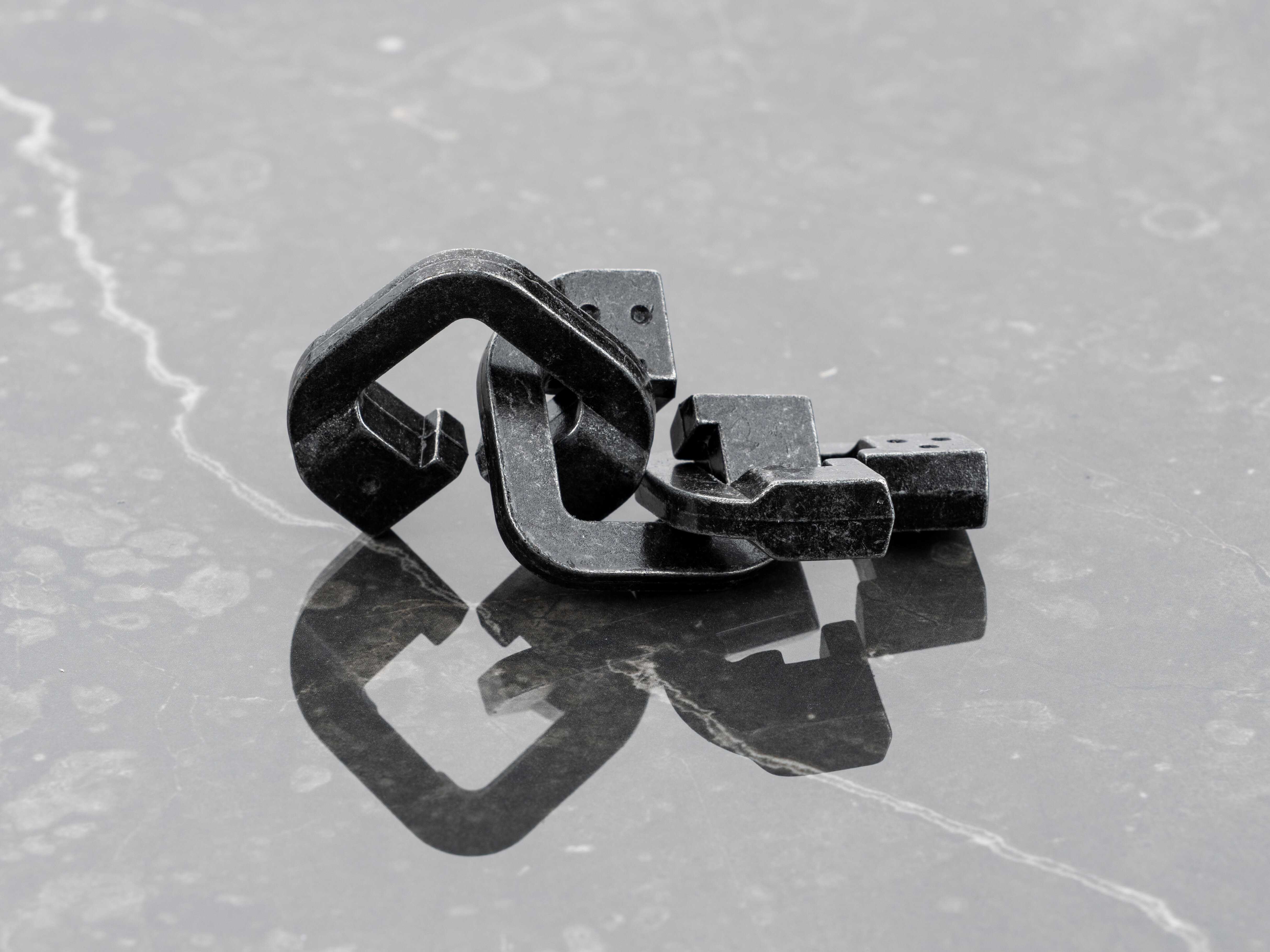 Huzzle Games Metallpussel Omöjlig