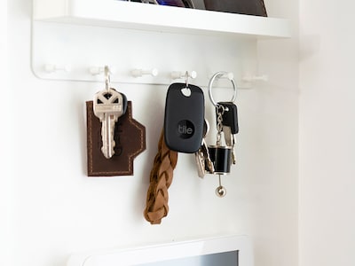 Tile bluetooth tracker