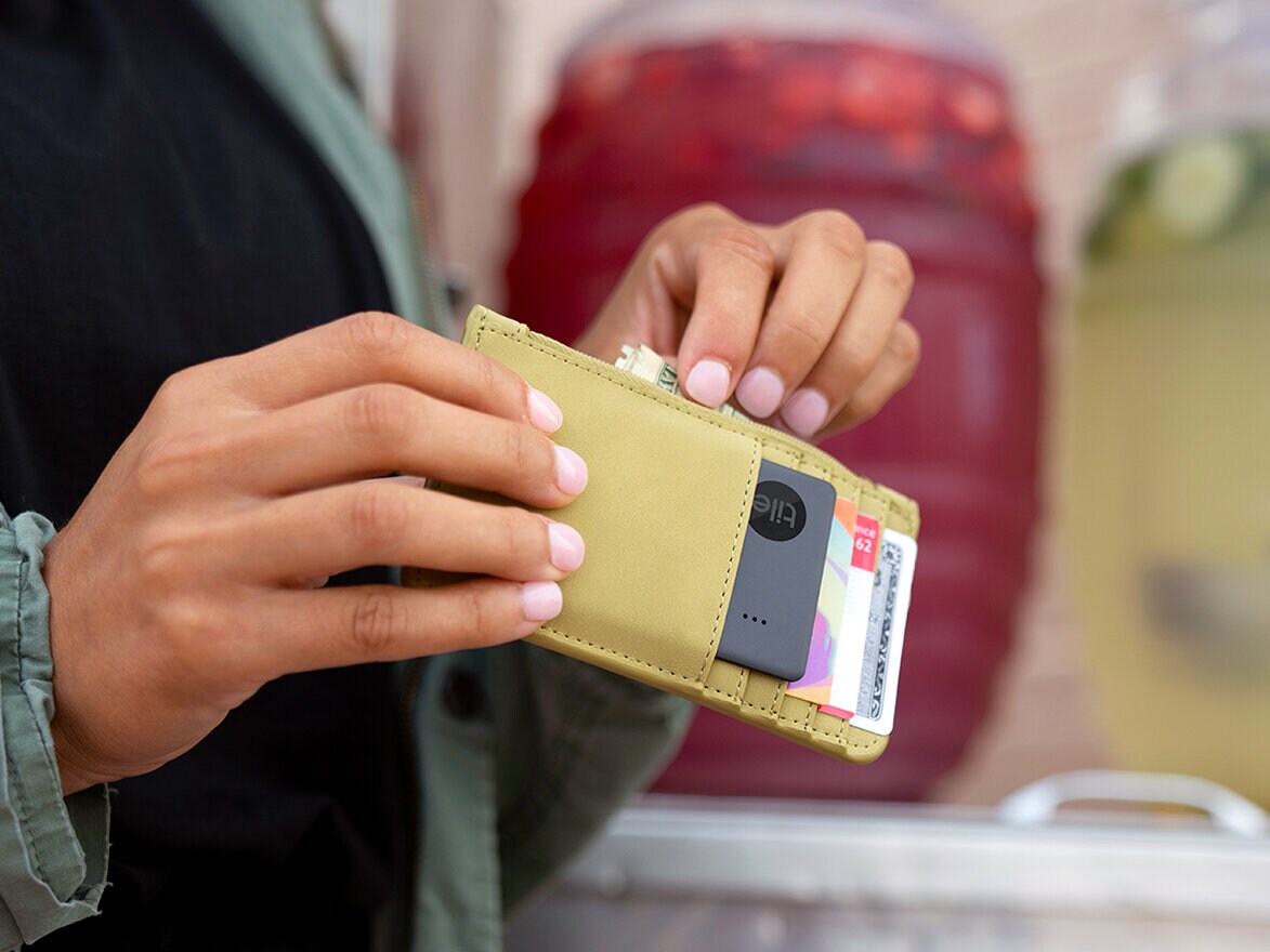 Tile bluetooth tracker