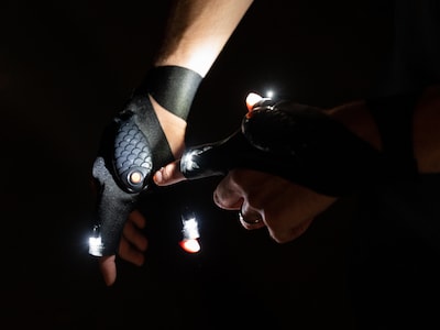 handschuhe mit eingebauter taschenlampe