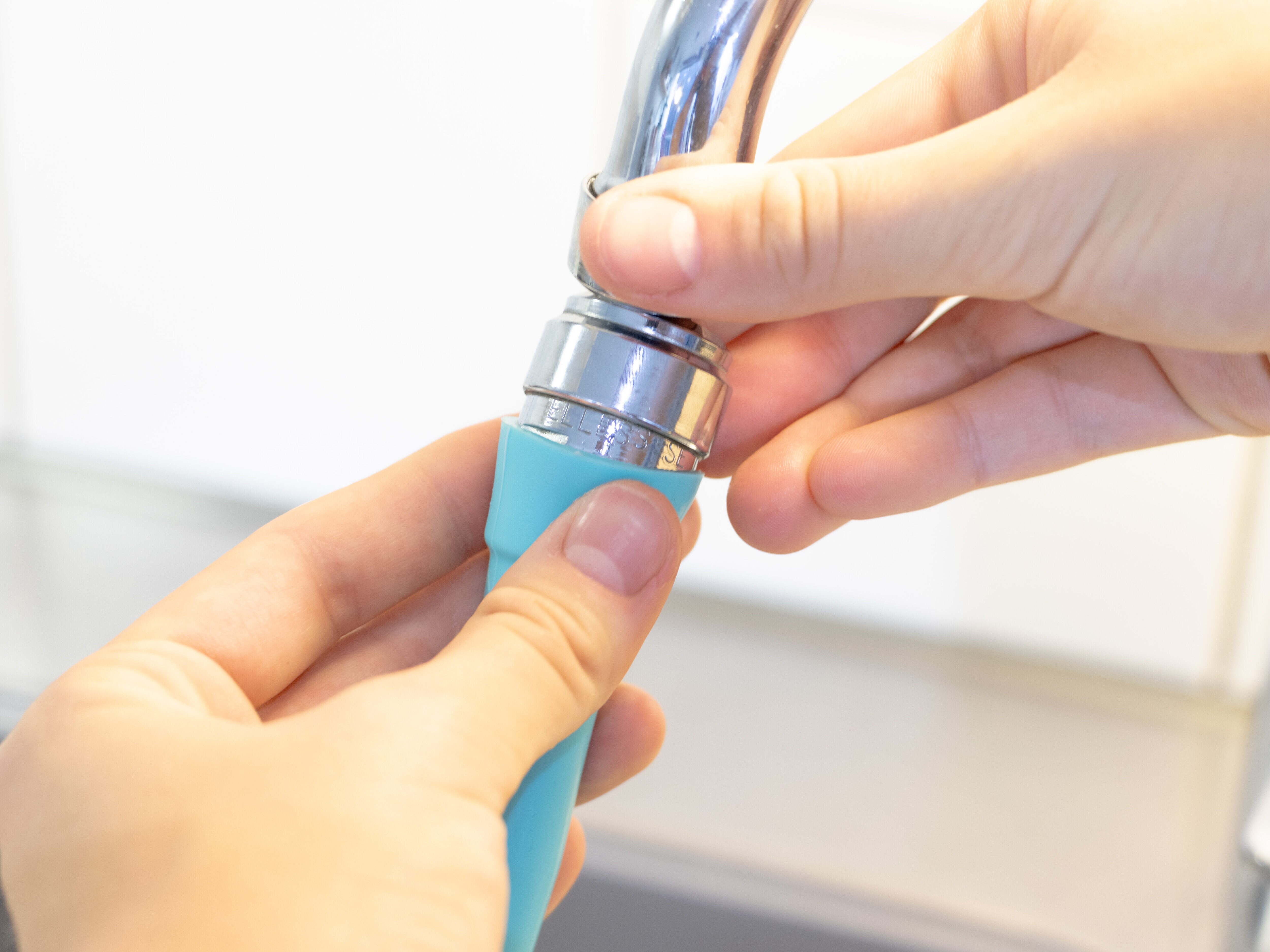 duschmunstycke kökskran