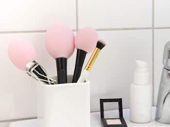 Schutz für Schminkpinsel