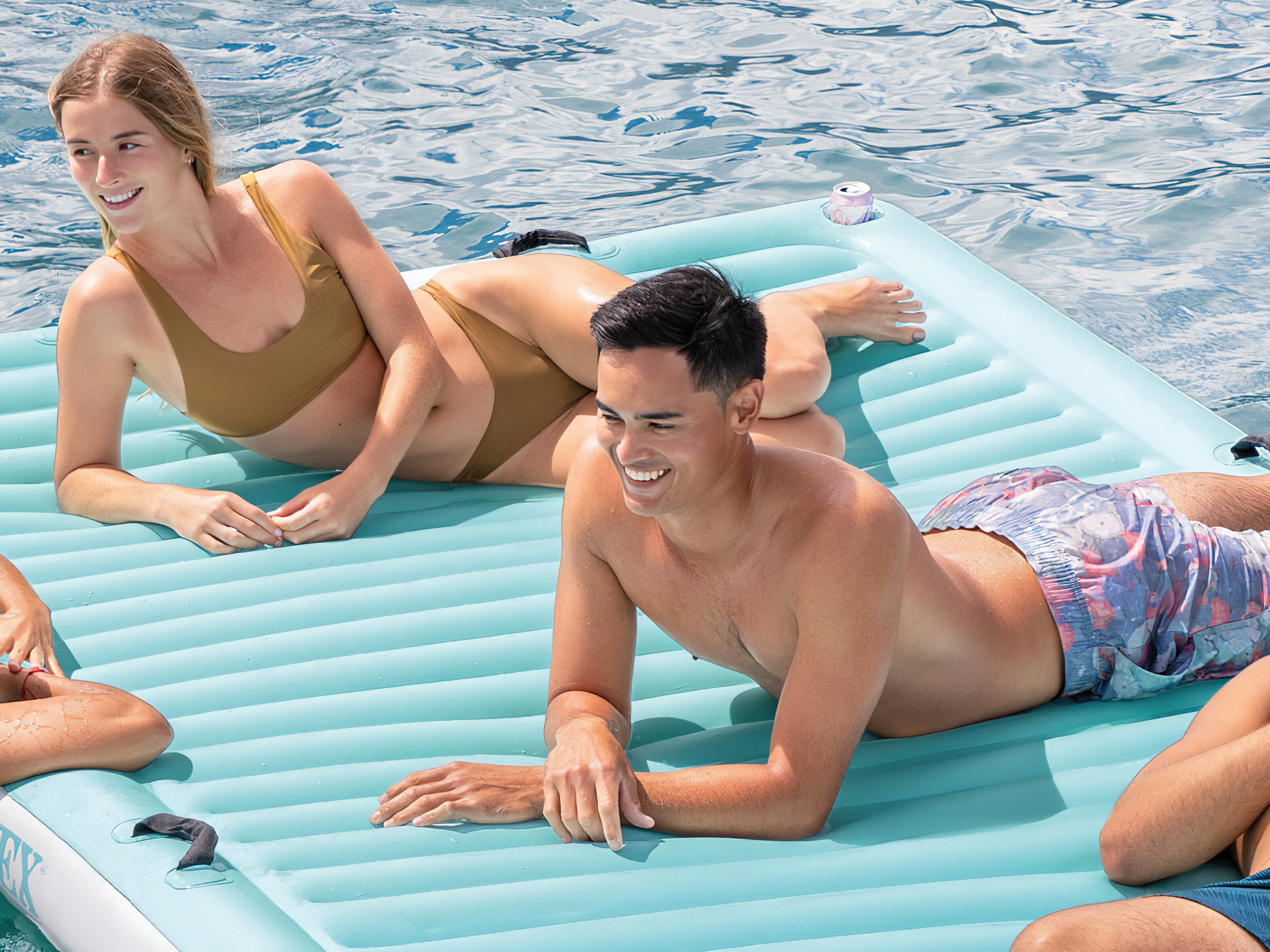 Oppustelig flåde - Intex Water Lounge