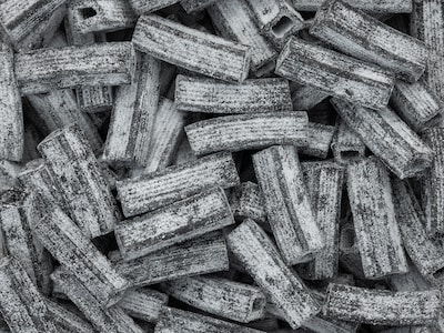 bland-selv slik i kasser