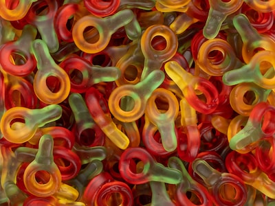 iso pakkaus makeisia