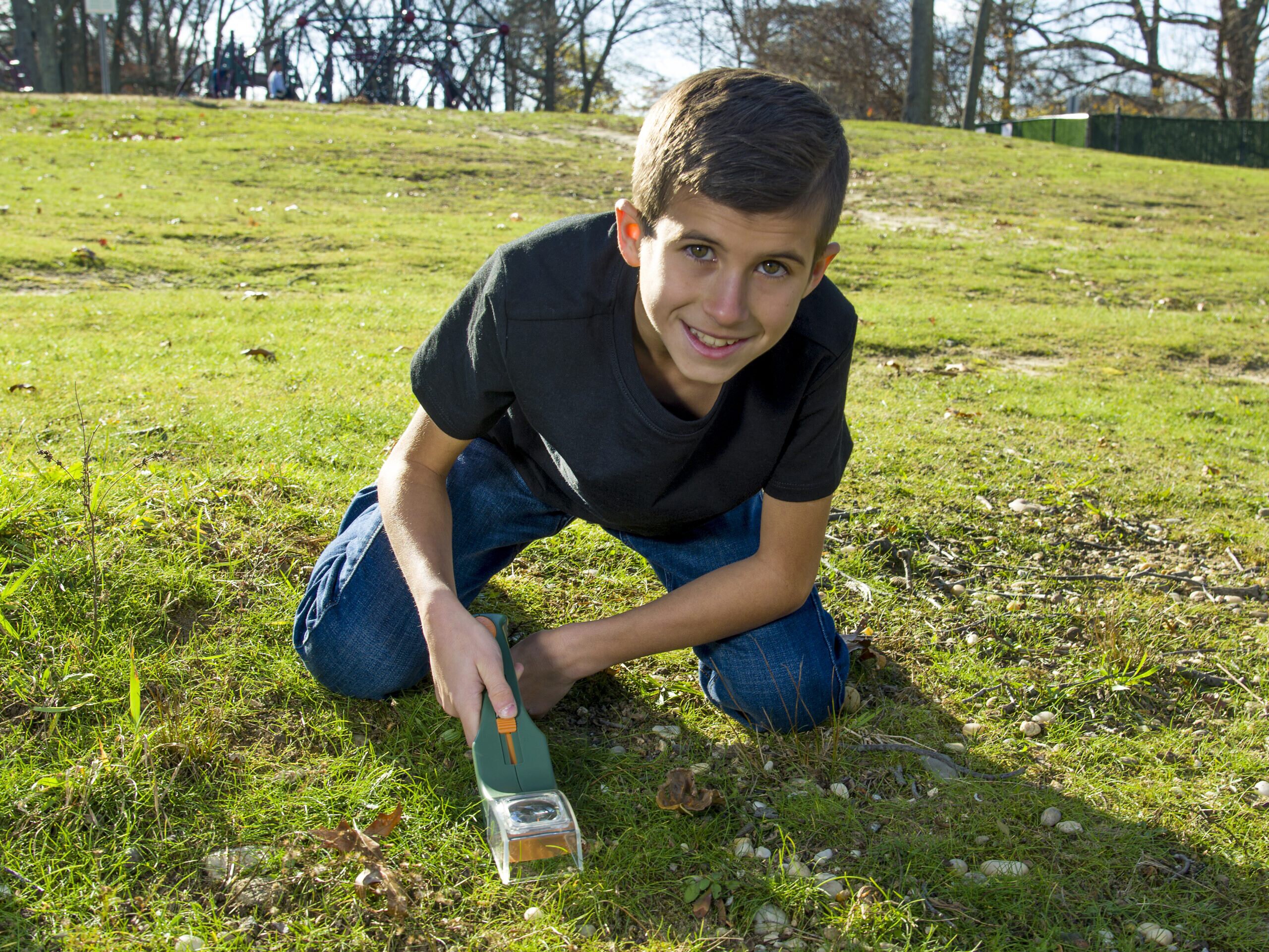 hyönteisten suurennuslasi
