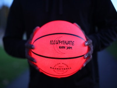 LED-Basketball - KanJam Illuminate