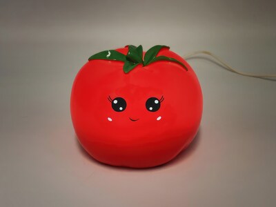 Tomaatti LED-valaisin