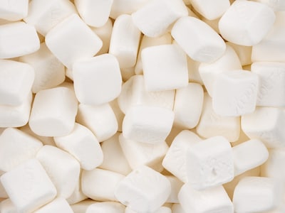 Sukkerbiter/Hvite puter smågodt 0,9 kg