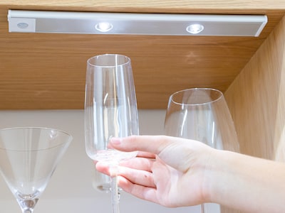 Uppladdningsbar LED-lampa med rörelsesensor