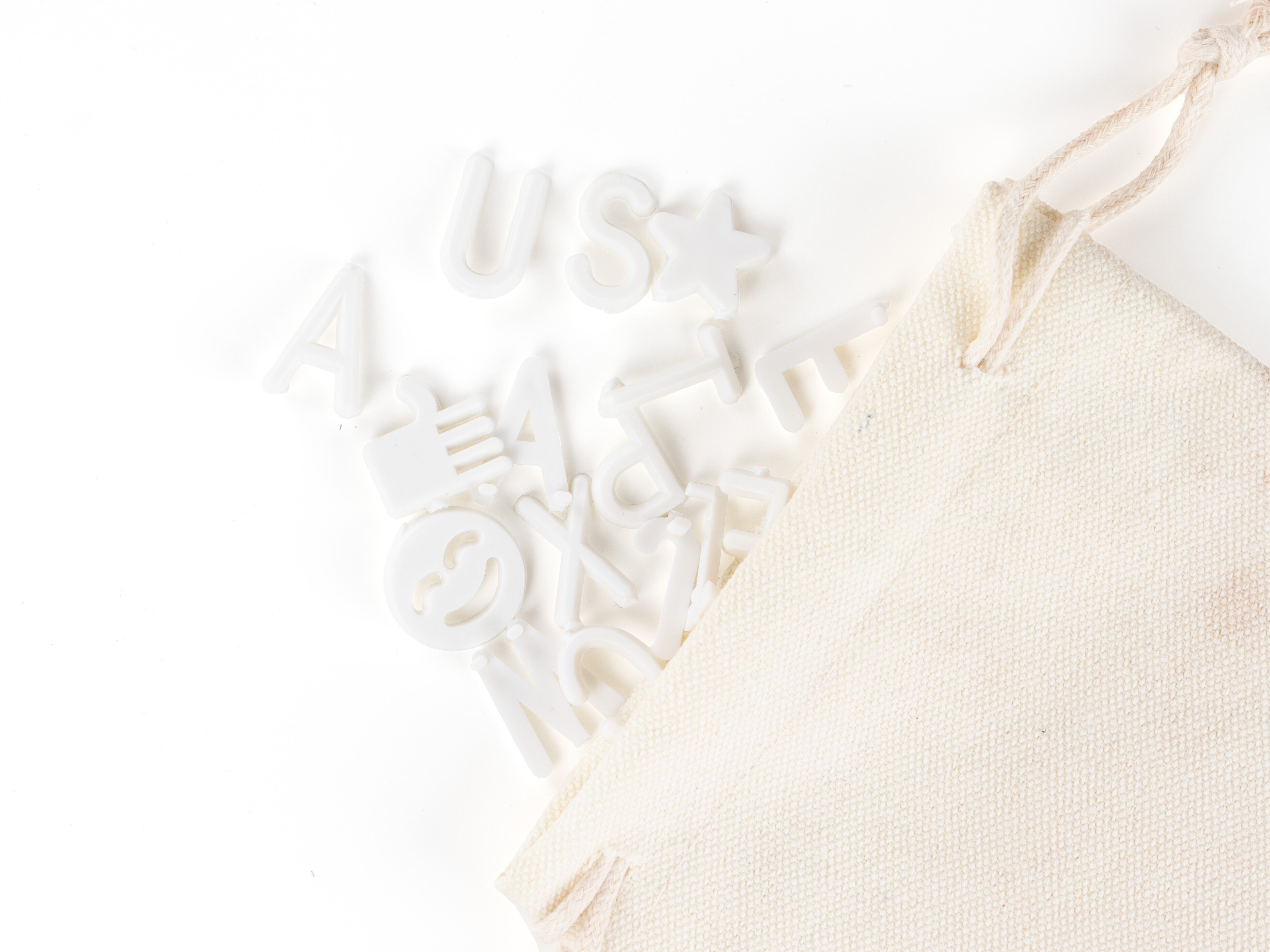 Bokstavtavle med treramme