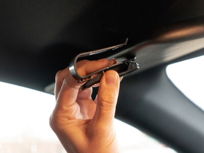 GABCHI Multifunktionaler Auto-Visier-Organizer, Sonnenbrillenhalter for  Führerschein, Versicherung, Stift, Schlüssel, Handybrille,  Brillenaufhänger