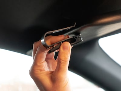 Brilleholder til bilen
