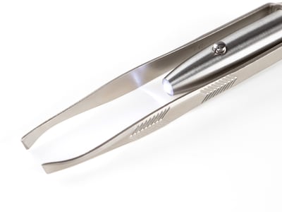 Pinzette mit LED-Licht