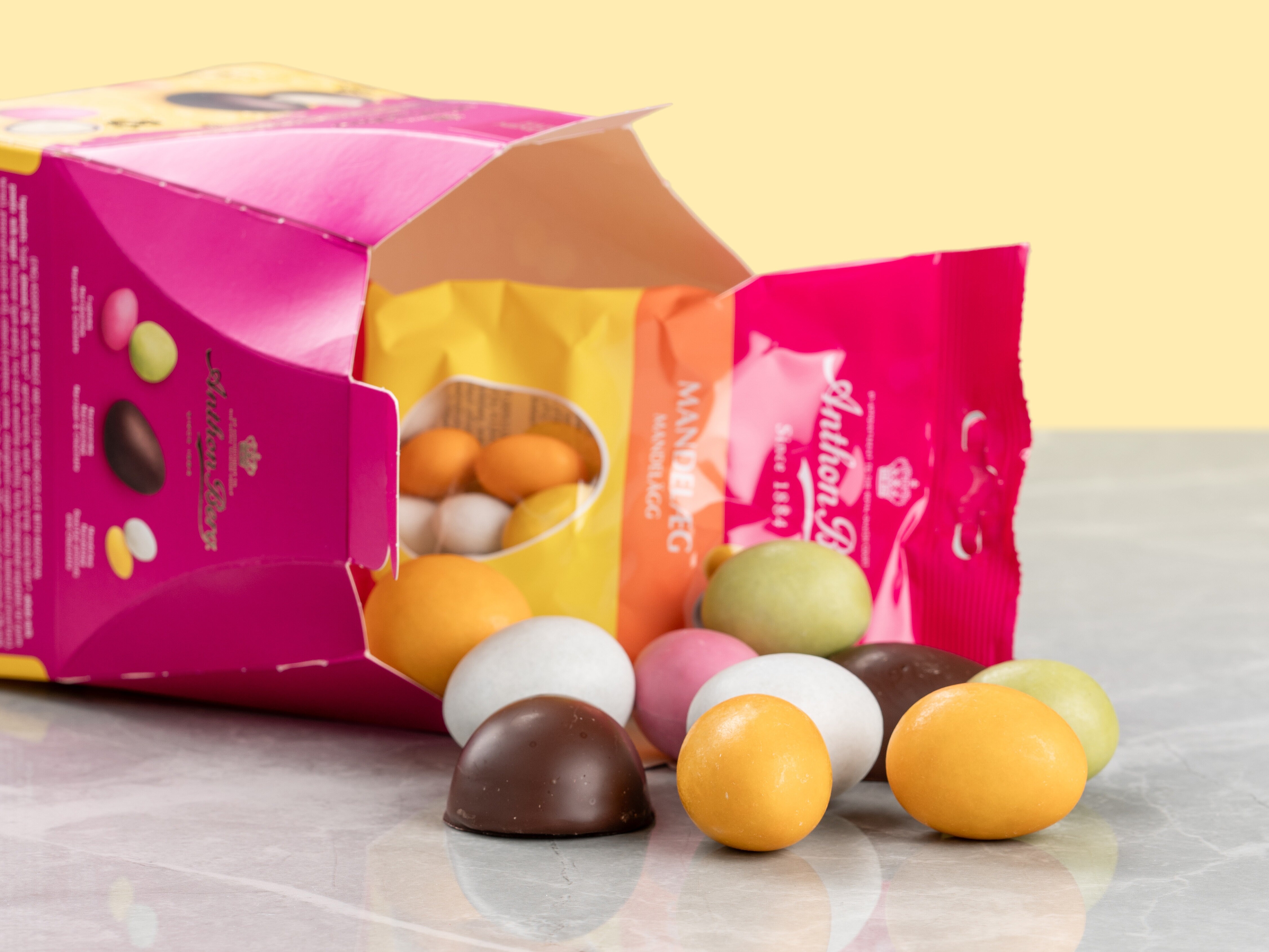 Anthon Berg Presentask The Easter Celebration