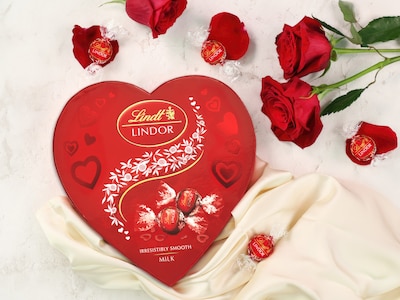 Lindt Lindor hjerteformet sjokoladeeske