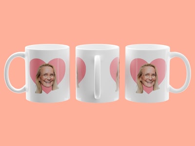 Personalisierte Tasse mit Foto & Hintergrundform