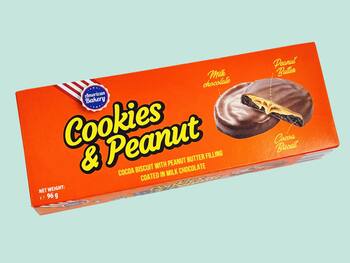Cookies & Peanut Kakor - American Bakery
