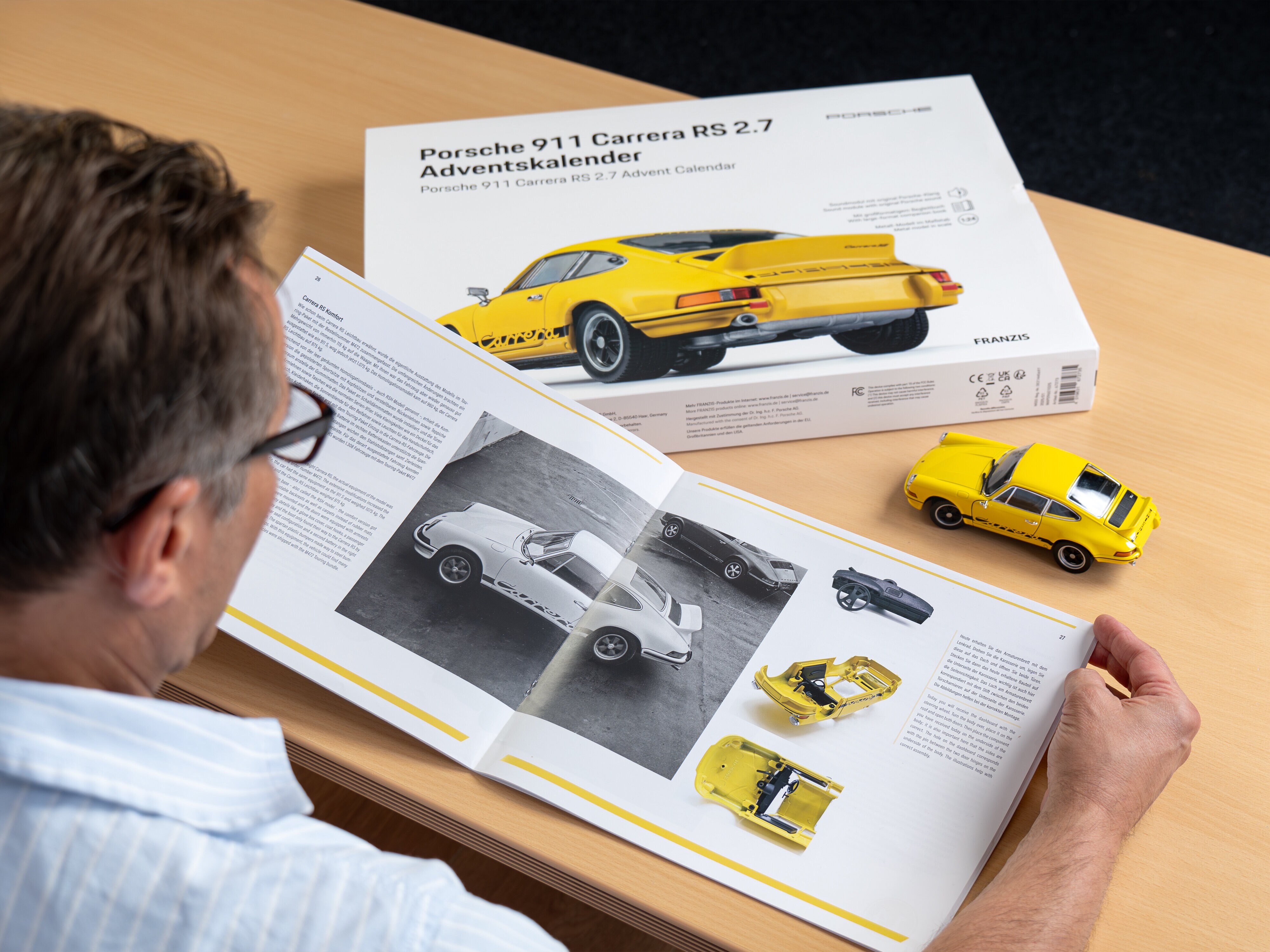 Porsche 911 Carrera RS 2.7 Joulukalenteri