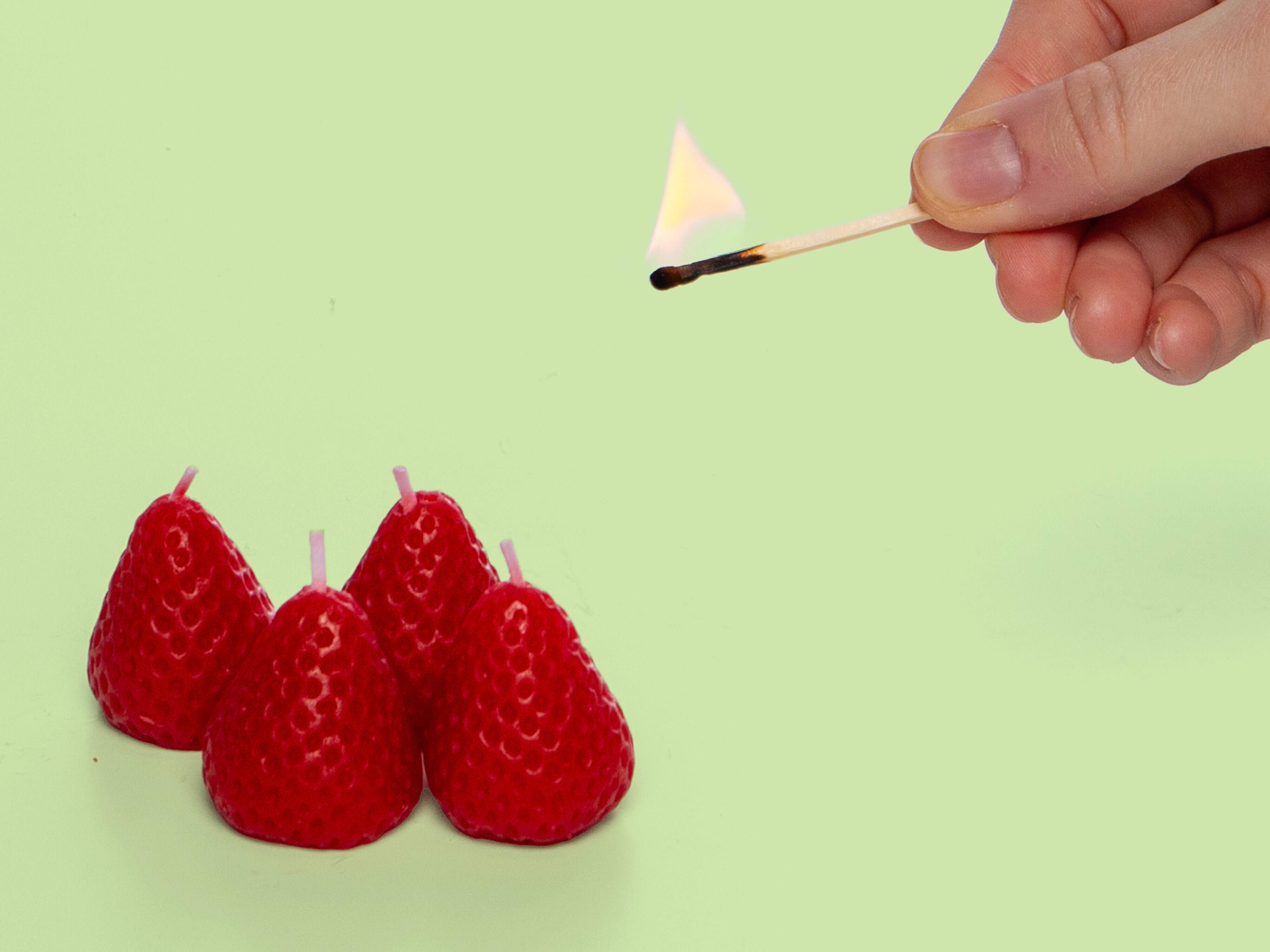 Lys - Jordbær 4-pakning