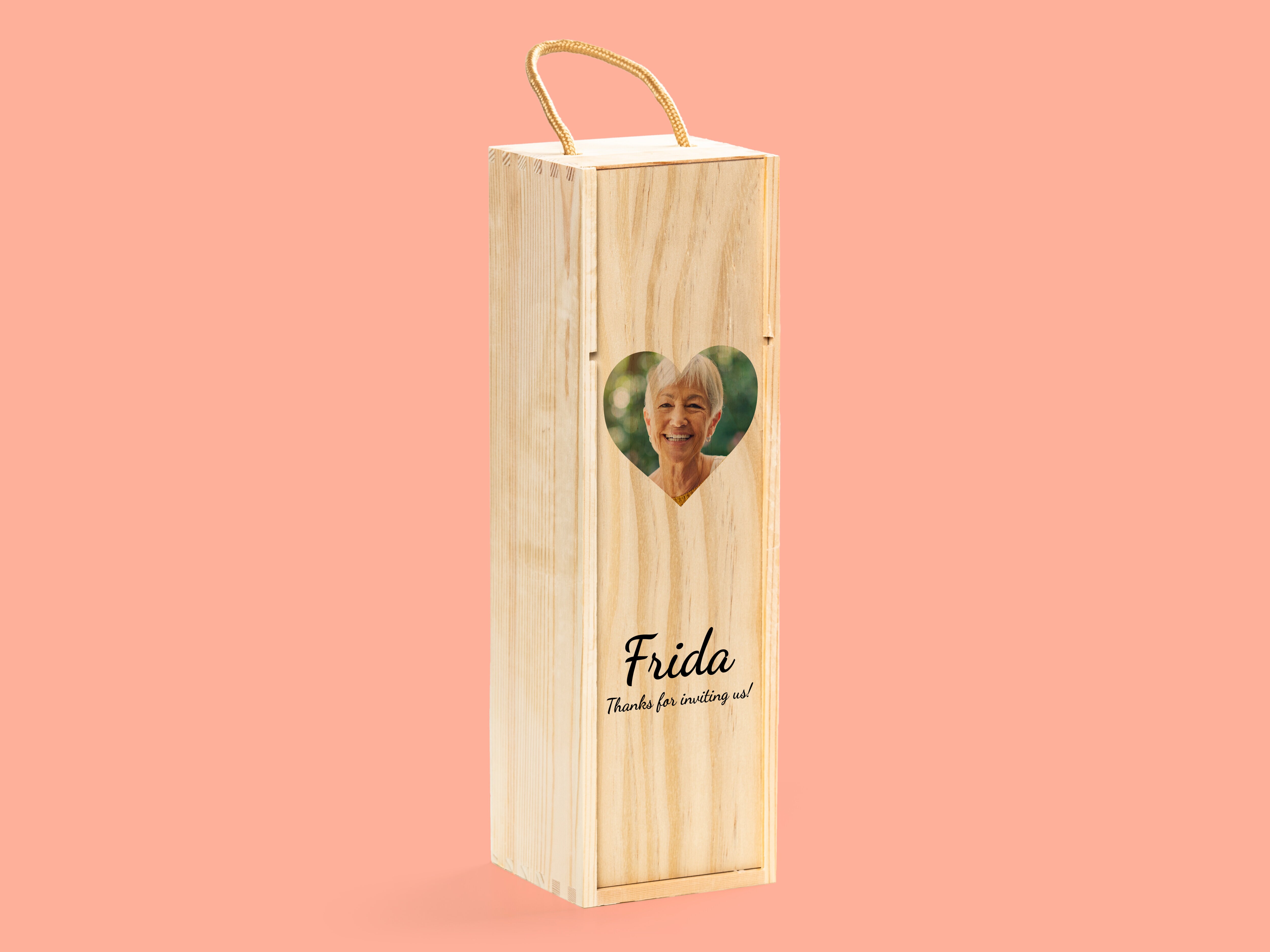 Gaveboks til vin i tre med egen design