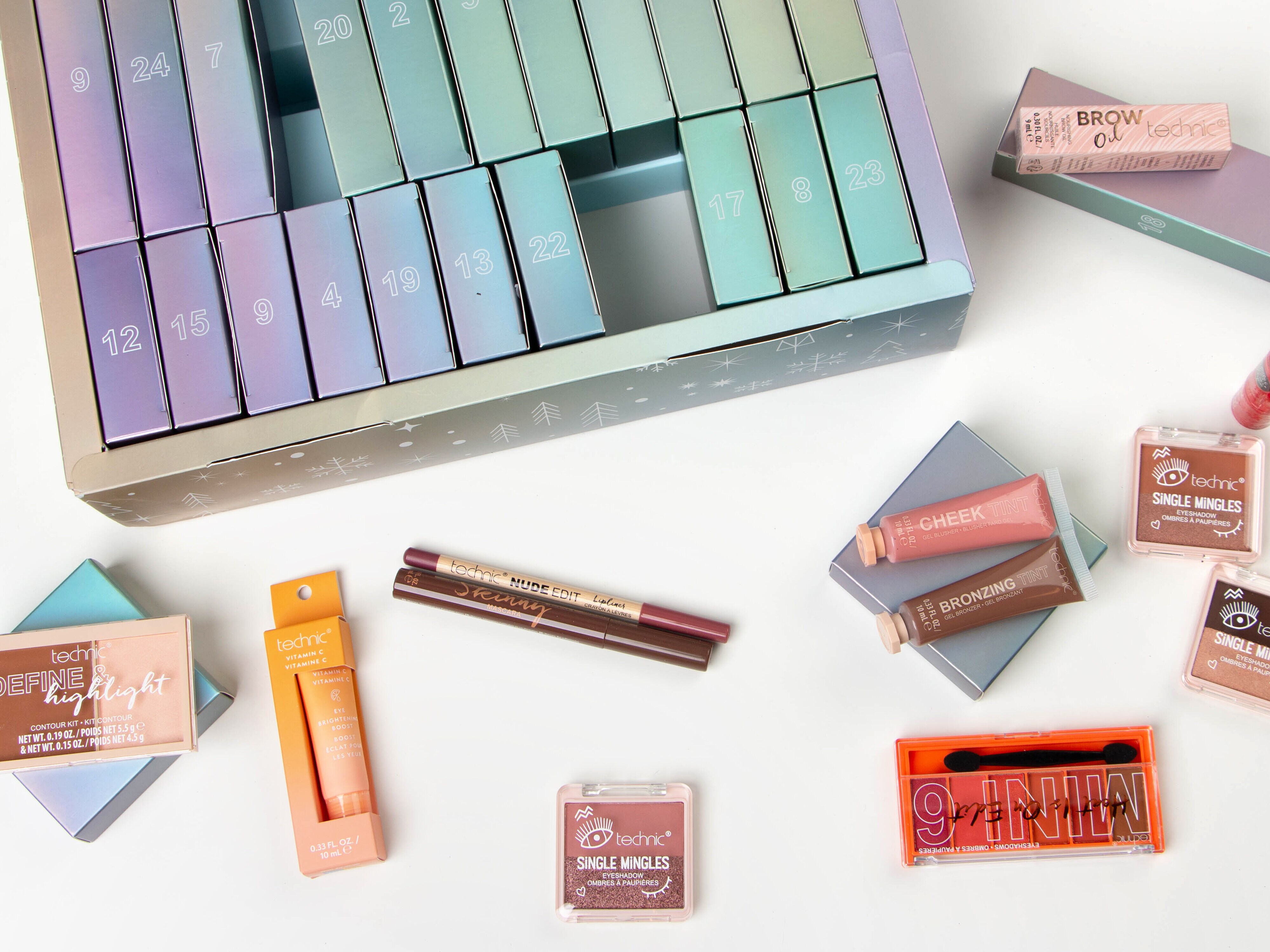 Ylellinen Meikkikalenteri