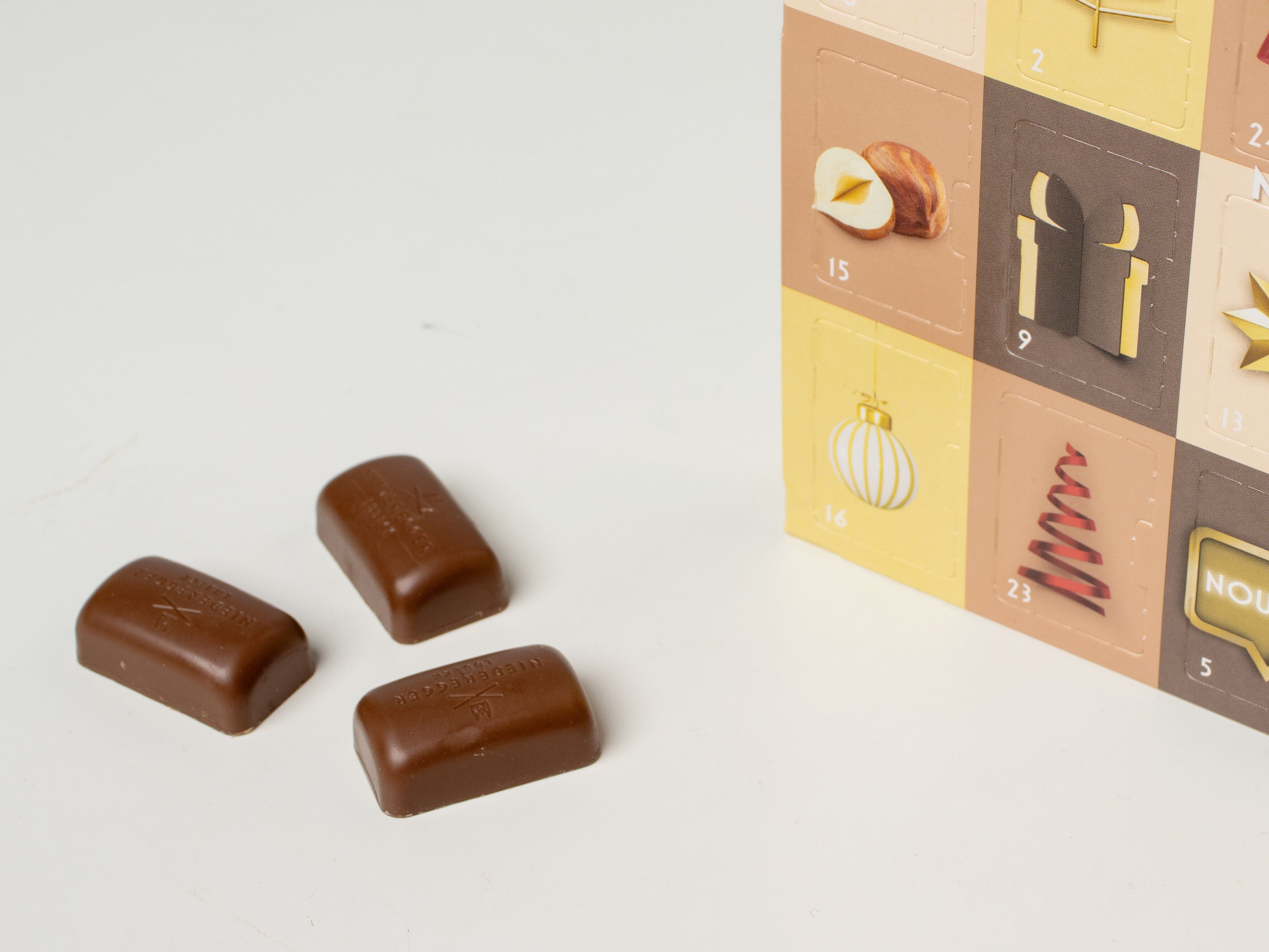 Joulukalenteri Nougatilla - Niederegger