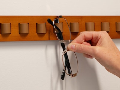 Selvklæbende Brilleholder i Træ