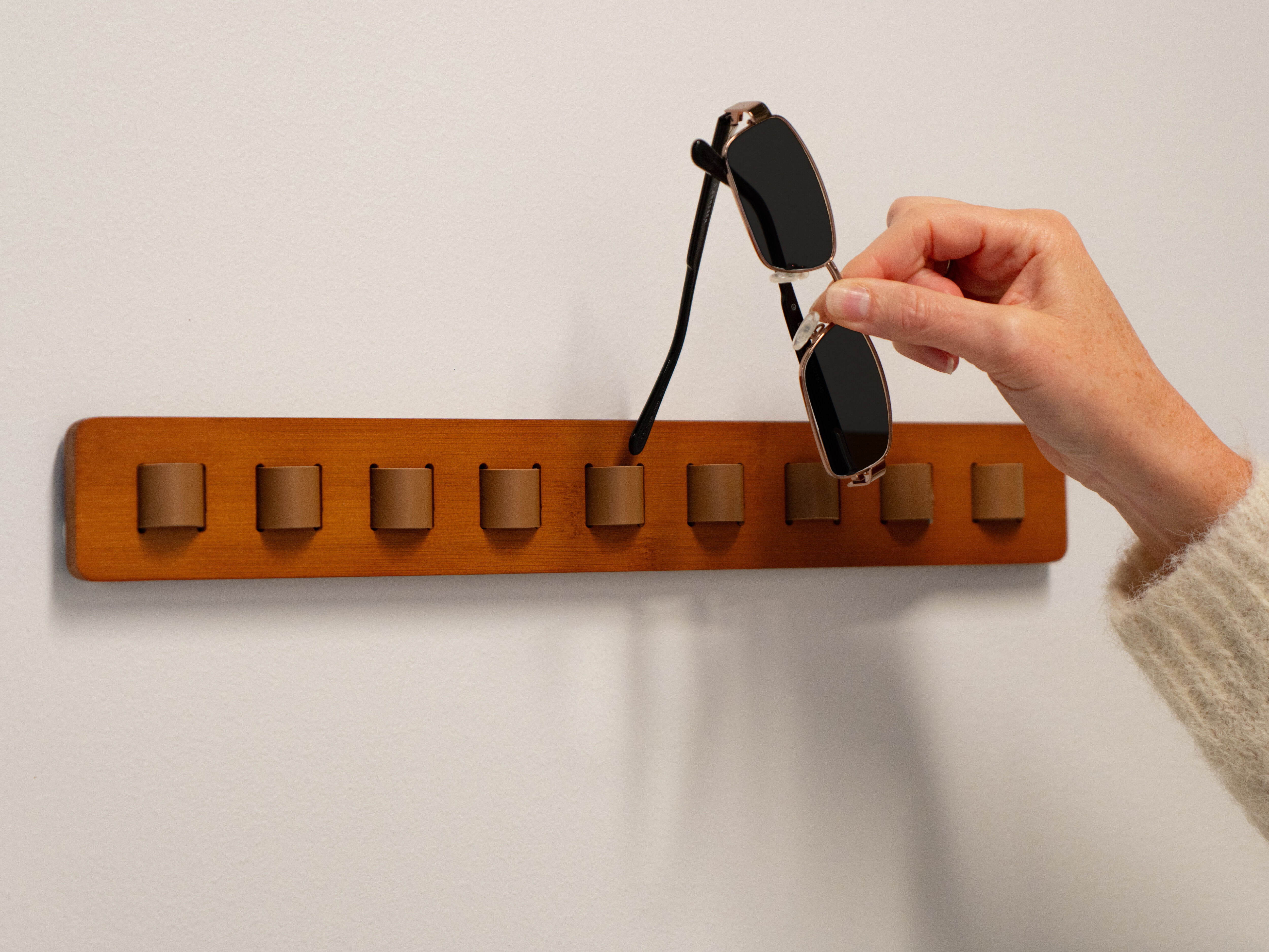 Itseliimautuva Silmälasipidike Puuta