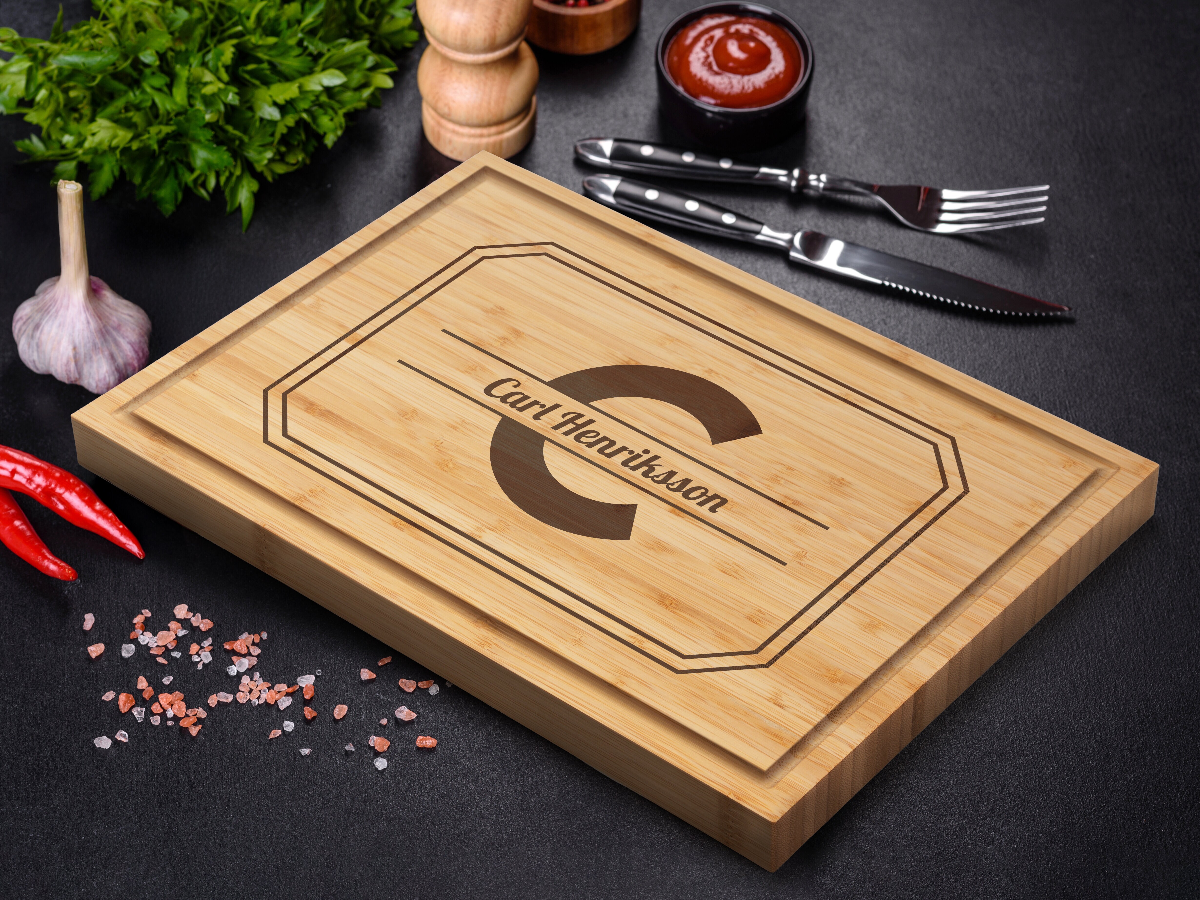 Personlig fjøl i tre med bokstav & tekst