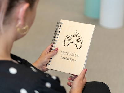 Personlig Anteckningsbok i Trä med Text