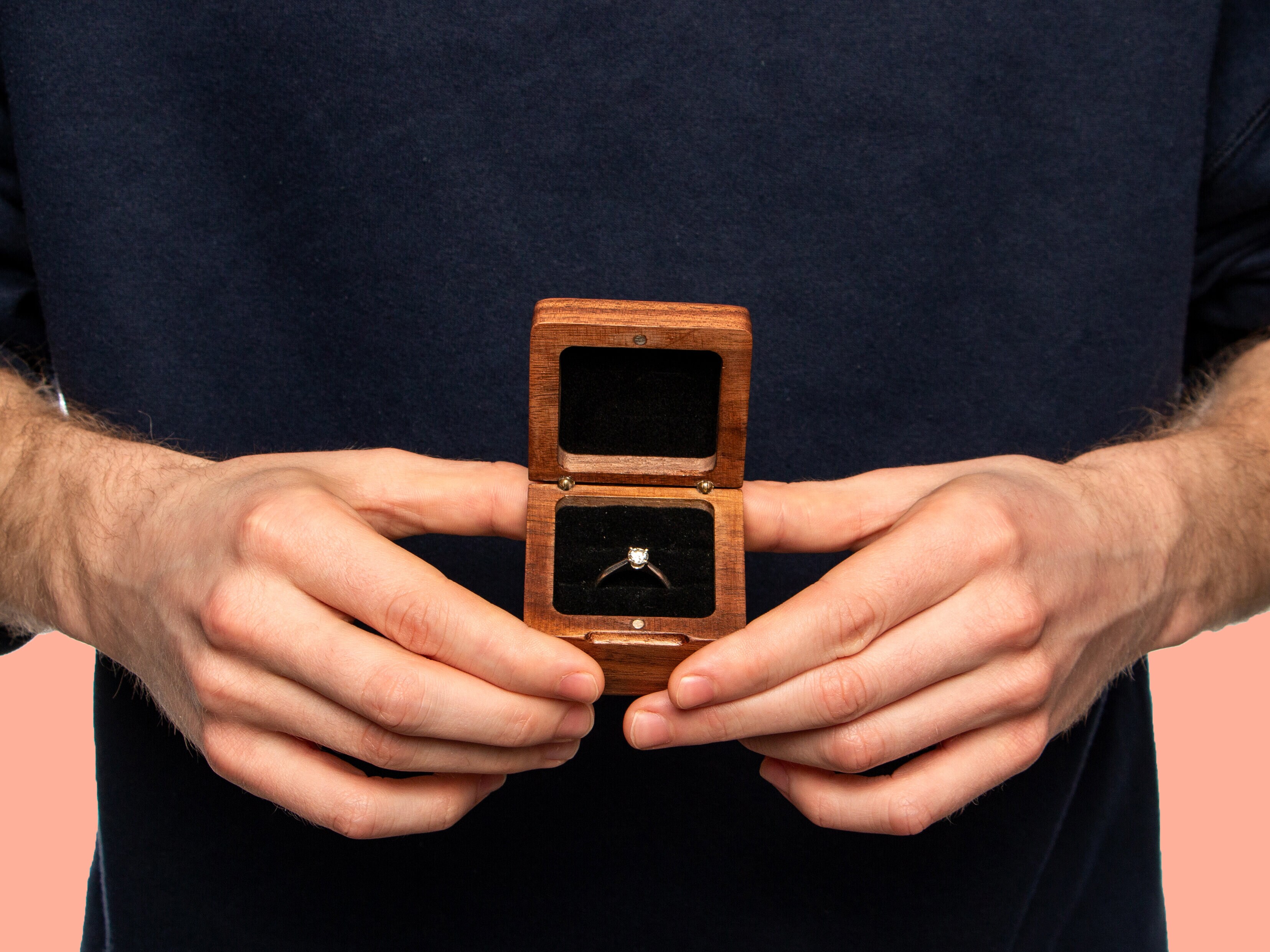 Smykkeskrin i tre med gravering - egen tekst