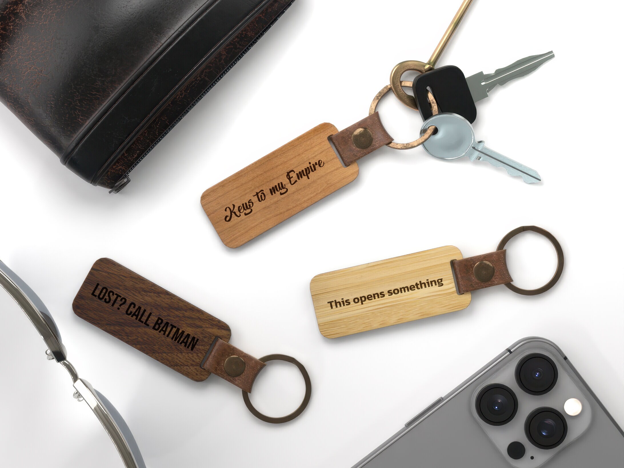 Nøglering i Træ med Gravering - Egen Tekst