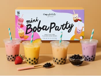Gaveeske med mini boba tea fra Thoughtfully