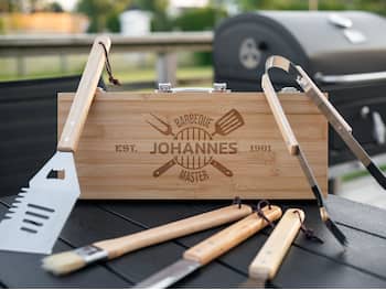 Grillverktyg i Trälåda med Gravyr - 5 Delar