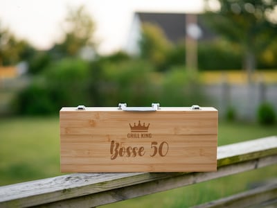 Grillverktyg i Trälåda med Gravyr - 5 Delar